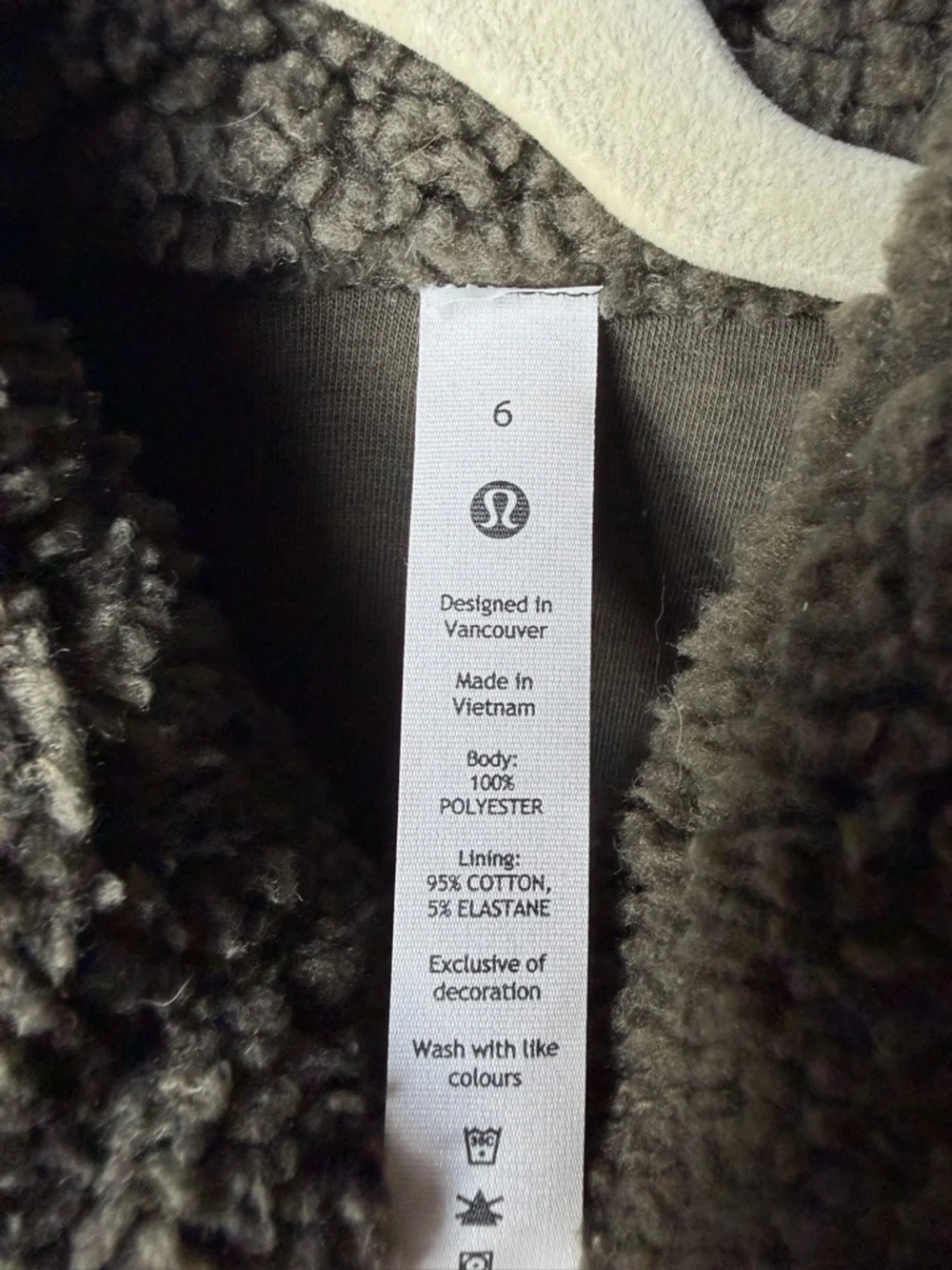 Lululemon Sherpa Olive Green Jacket - Picture 2 of 3